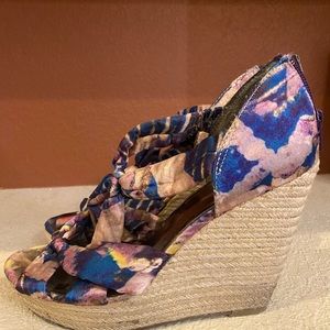 Carlos Santana satin colorful wedges